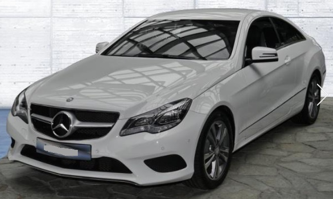 Left hand drive MERCEDES E CLASS 200